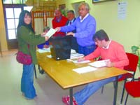 Em Arcos (Salvador) - Mesa de voto n. 1