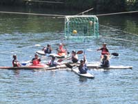 Rio Vez, junto  ponte velha, foi palco de mais uma jornada  do Kayak Plo
