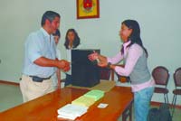 ugusto Pinto Osrio, do CDS, votou a meio da tarde, na freguesia de Jolda (S. Paio)