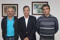 Francisco Mendes (PSD), presidente da Junta, ladeado do tesoureiro Adriano Amorim (PS) e do secretrio Hugo Cruz (MIGAS)