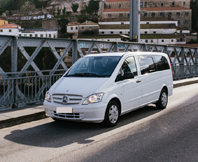 Est a aumentar o servio de transporte de turistas entre o Porto e os locais de alojamento em espao rural