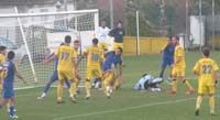 Edson no lance da melhor oportunidade de golo dos arcuenses