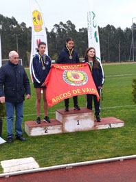 Juvenil Anabela Sousa no lugar mais alto do pdio