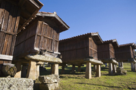 Espigueiros na Merca (Foto: Xunta de Galicia)