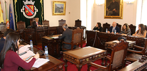 Foram distribudas cerca de trinta reas de governao pelos eleitos da maioria (PSD)