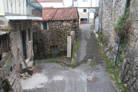 Casas devolutas e caminhos desertos retratam na perfei��o o despovoamento do concelho de Arcos de Valdevez