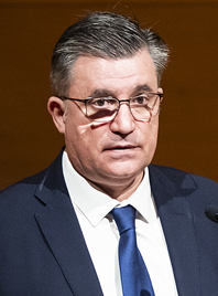 �lvaro Santos